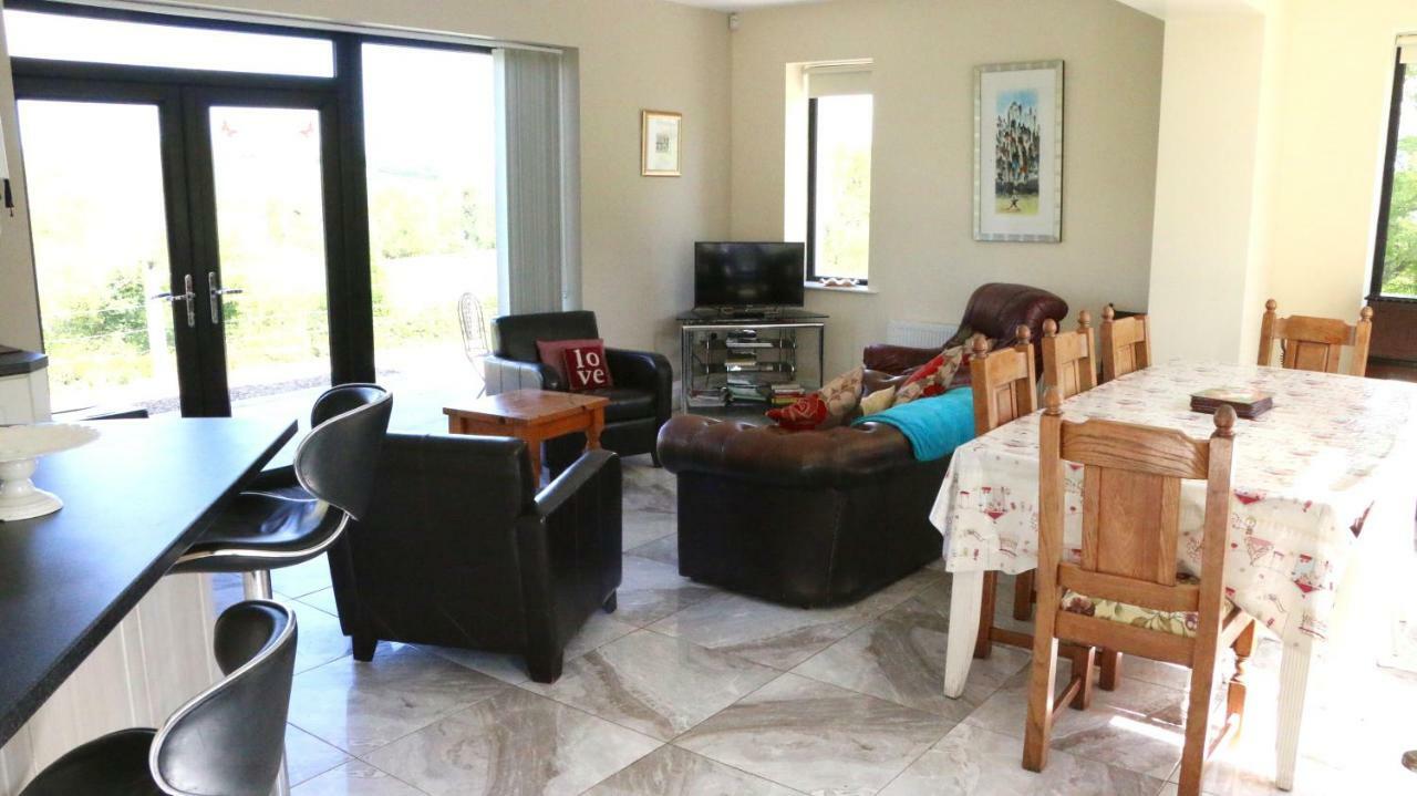 Emy Lakehouse - Near Castle Leslie, Glaslough Monaghan Εξωτερικό φωτογραφία